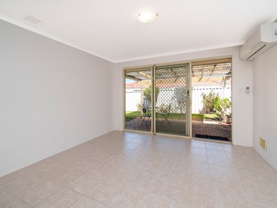 4 / 3 Cottrill Street, Alfred Cove