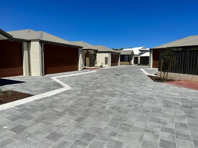 5 / 6 Merion Court, Yanchep