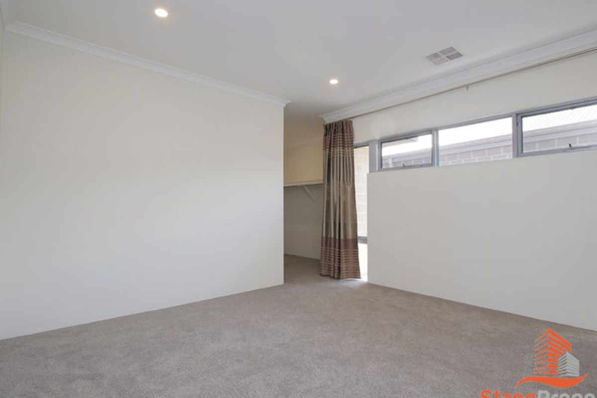 20 Greywacke Entrance, Piara Waters