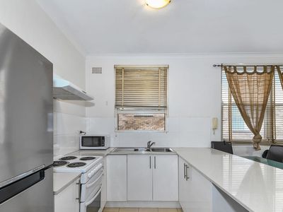 1 / 21 St Georges Pde, Hurstville