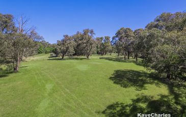 2 Thomson Road, Beaconsfield Upper