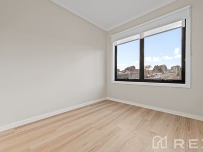 2 / 8 Landhill Court, Hallam