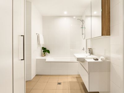 20303 / 37D Harbour Road, Hamilton