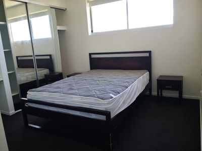 14 / 104-106 CENTRAL, Gladstone Central