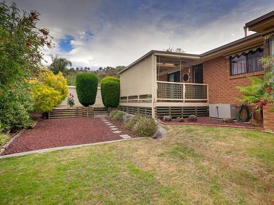 6 SCULLIN COURT, Wodonga