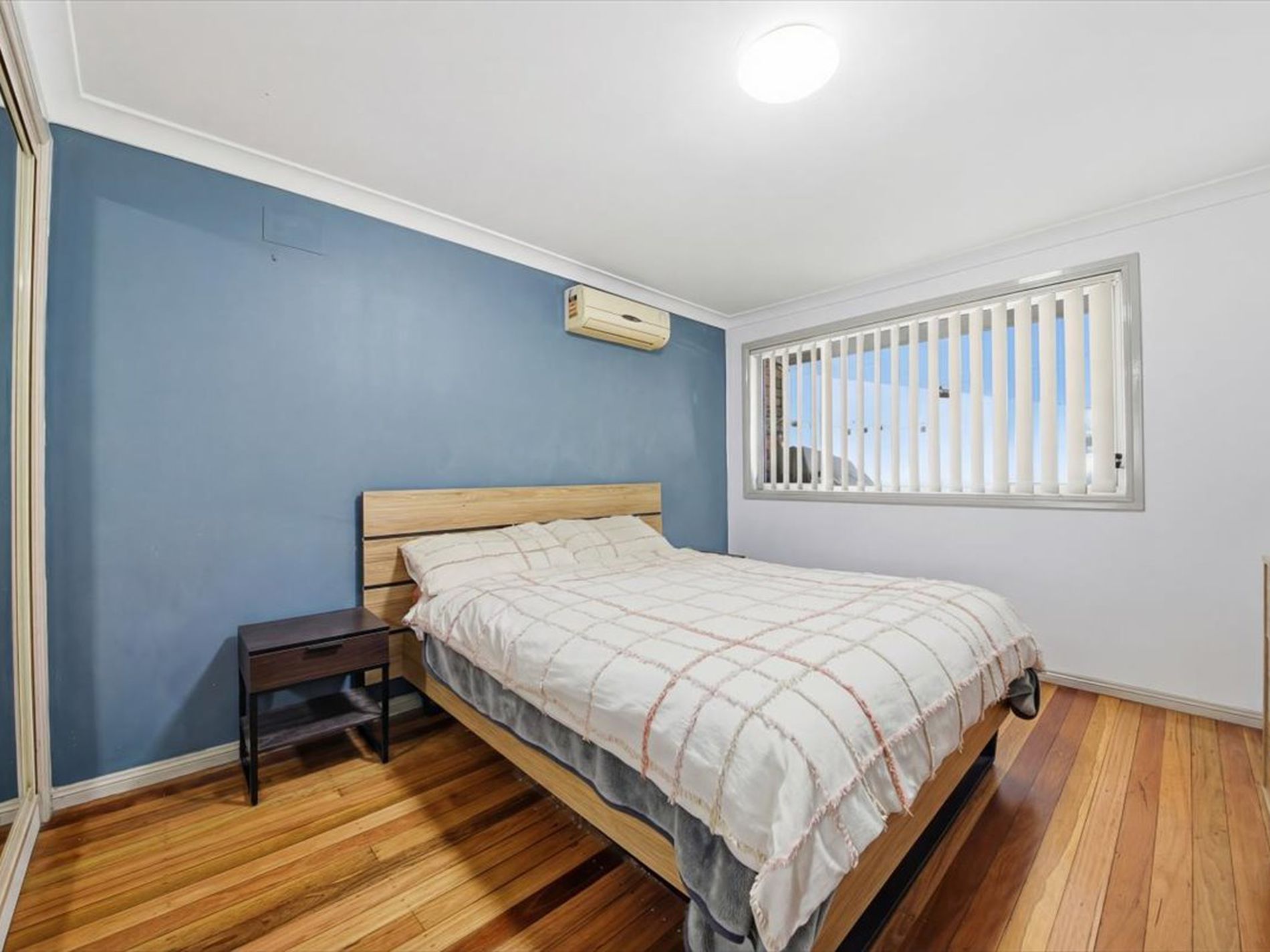 24 Wilkes Avenue, Moorebank