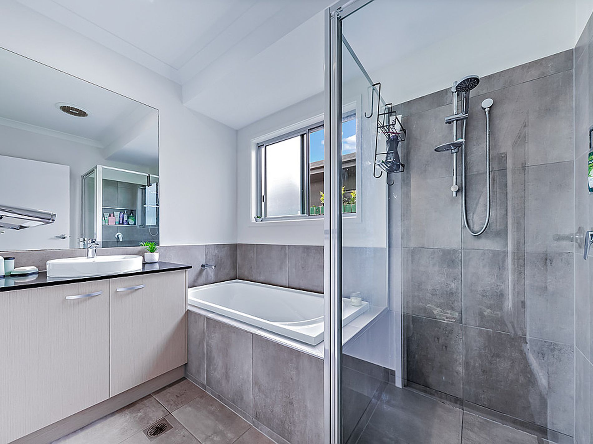 1 Discovery Drive (Langford Road), Flametree