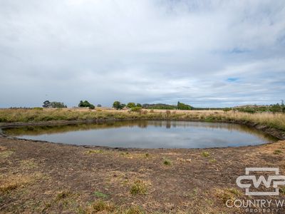 172 Hazelwood Road, Stonehenge