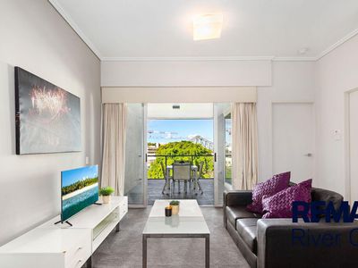 FULLY FURNISHED - ONE BEDROOM