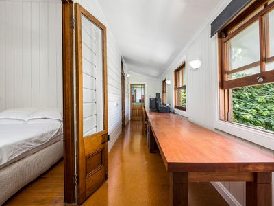 20 GLEBE ROAD, Newtown