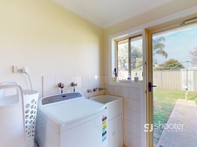 15 Galloway Drive, Dubbo