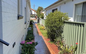 2 / 96A Eastern Avenue, Kingsford