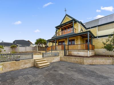5-7 Mabel Street, Beachport