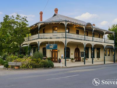1-3 Bank Street, Avenel