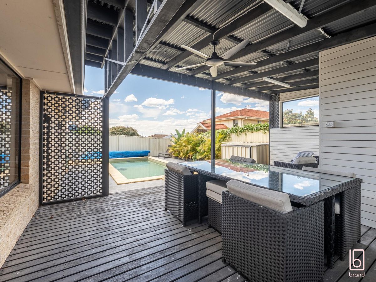 15 Foxtail Crescent, Woongarrah
