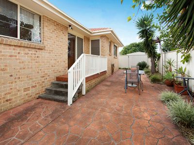 2 / 87 Pur Pur Avenue, Lake Illawarra