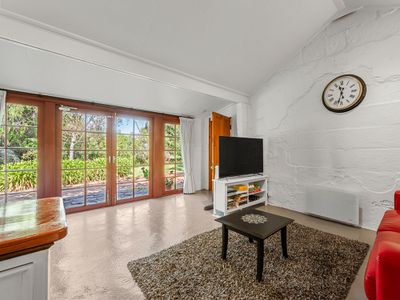 198 Princes Highway, Port Fairy