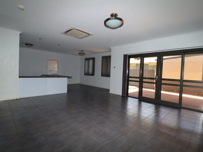 2 Pundul Avenue, South Hedland