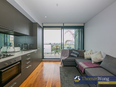 815 / 30 - 34 Bray Street, South Yarra