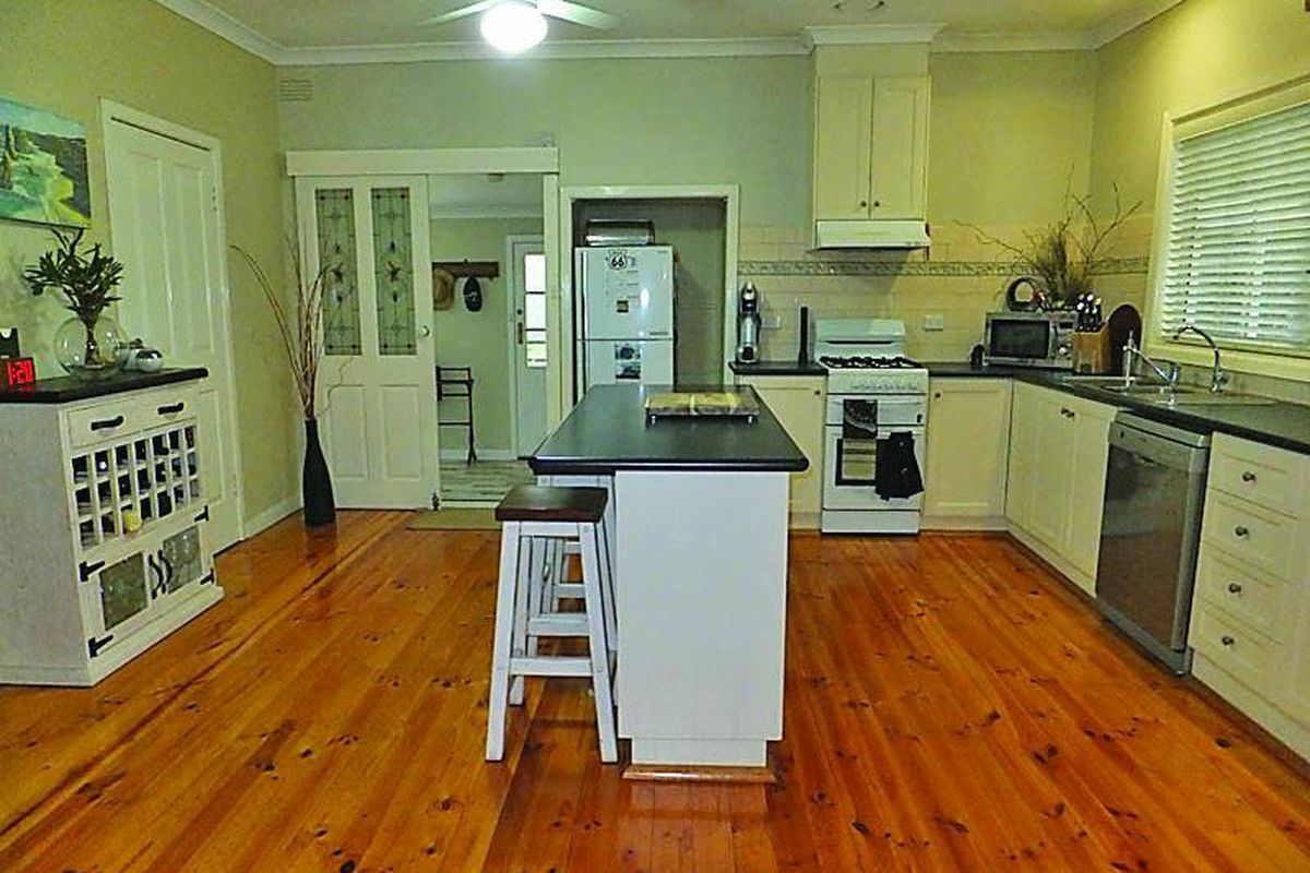 14 Weller Road, Lancaster