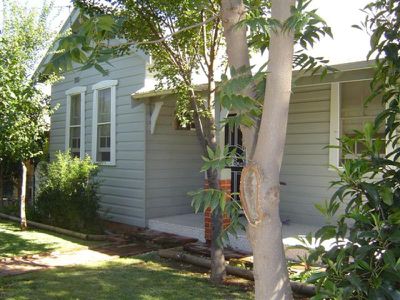 136 Bultje Street, Dubbo