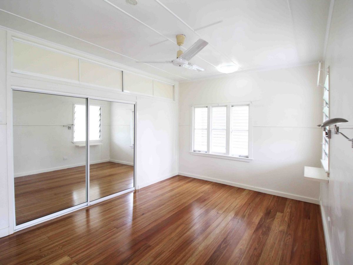 27 LODER STREET, Atherton