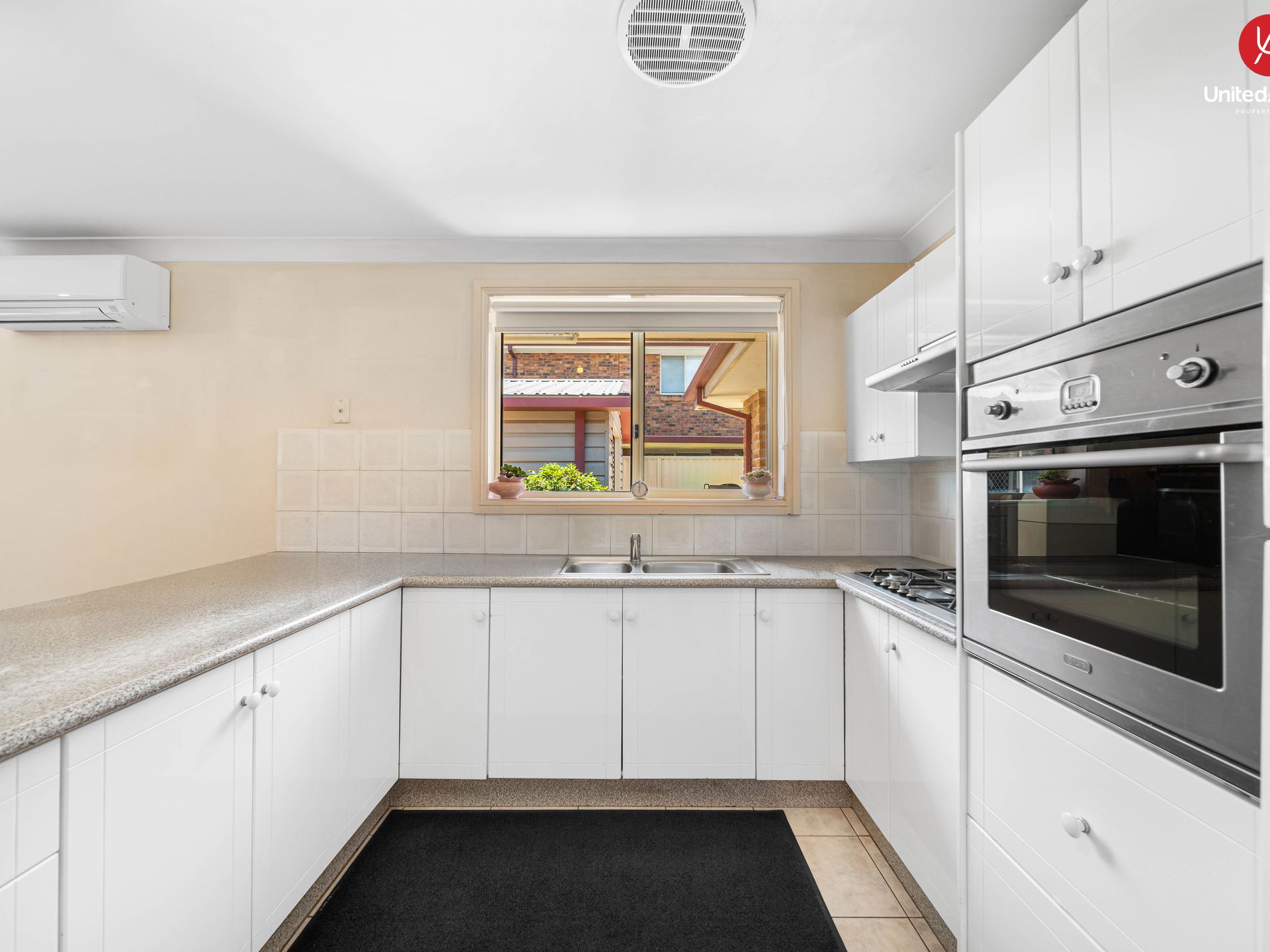 34 Coonabarabran Crescent, Hoxton Park