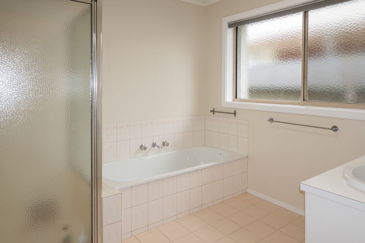 3 Links Road, Mansfield