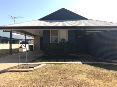 3 / 16 Queen Street, Kingaroy