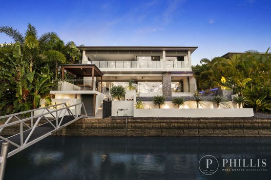 2515 Cressbrook Drive , Hope Island