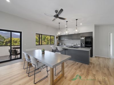 15 Saint Bernard Drive, Tawonga South