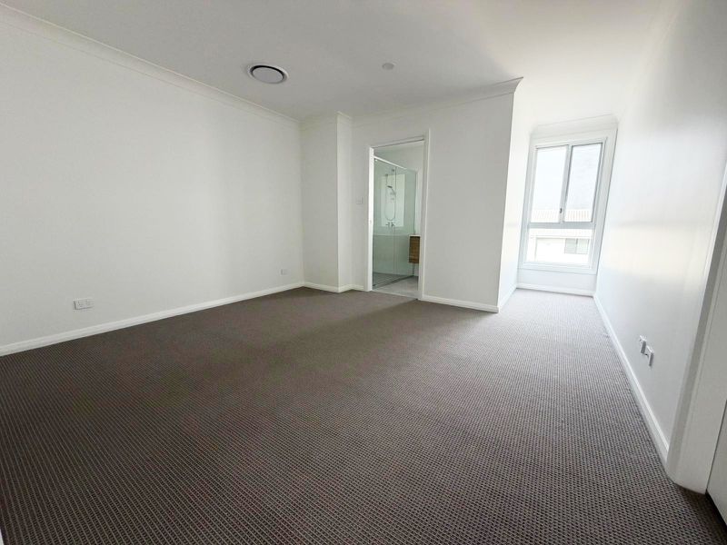 10 Gunsynd Street, Menangle Park