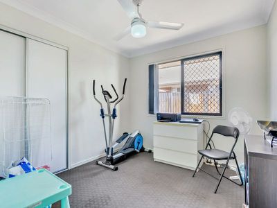 45 Stringybark Street, Regents Park