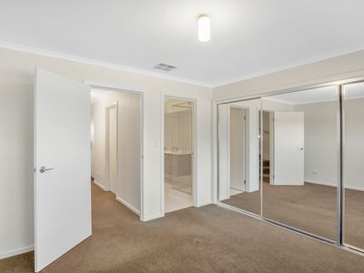 9 Post Parade, St Clair