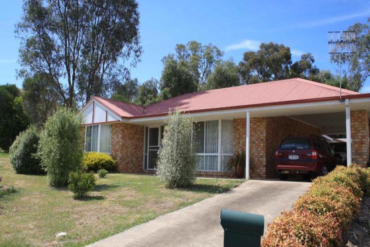 4 Chanro Court, Bonnie Doon