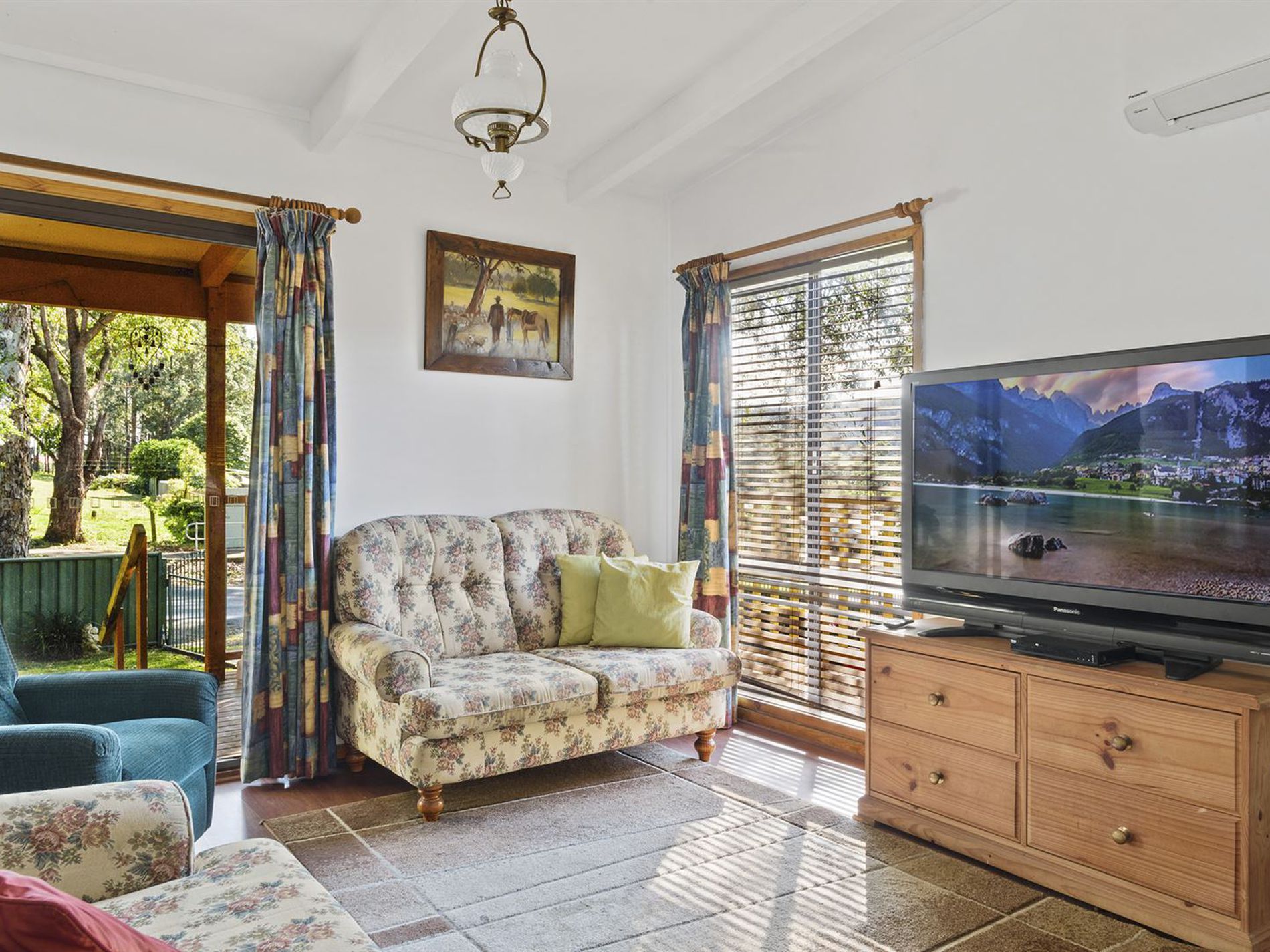 36 Alma Avenue, Fishermans Paradise