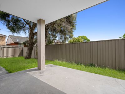 4 / 143 Greenacre Road, Greenacre