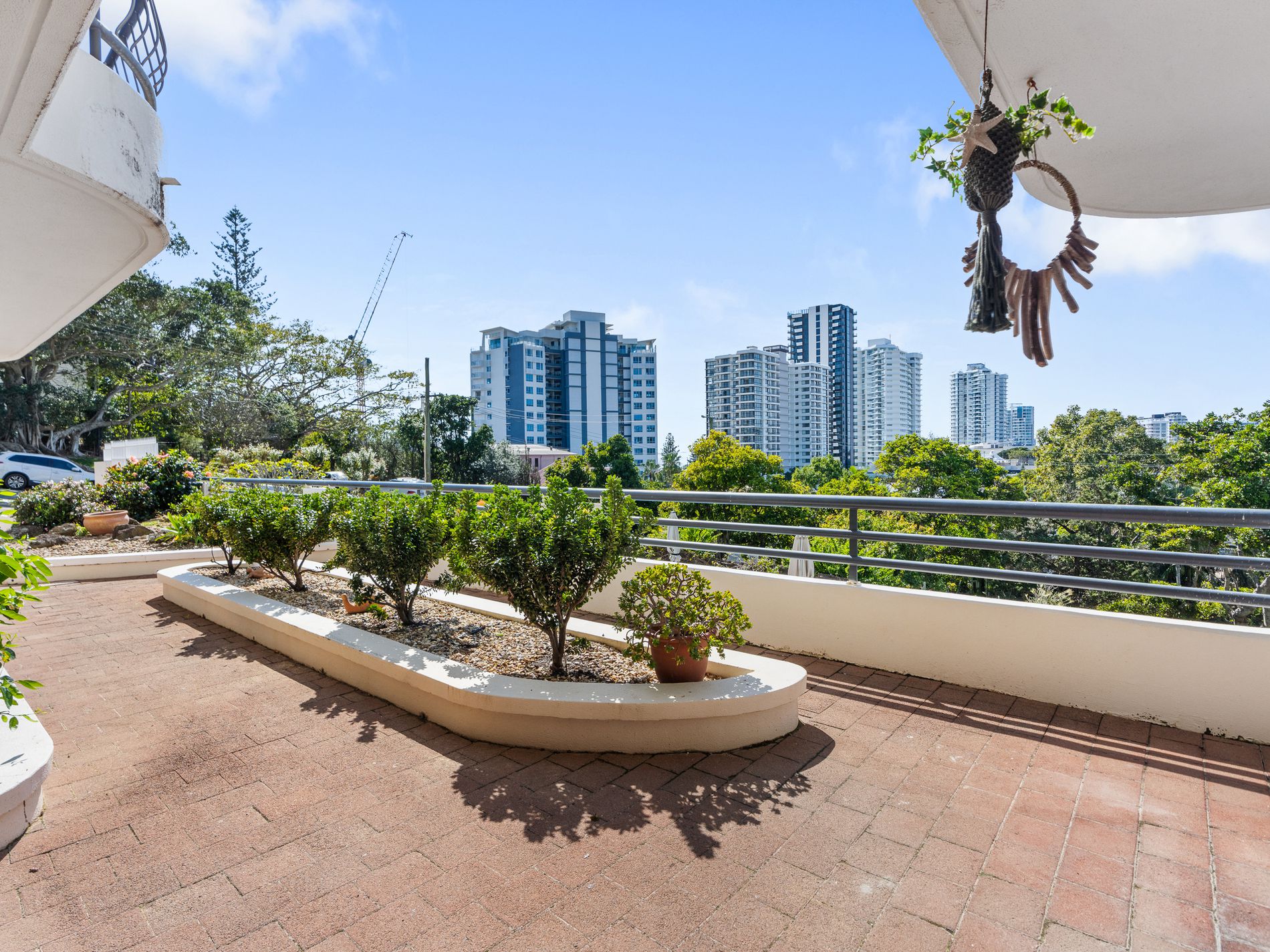 2 / 23 Garrick Street, Coolangatta