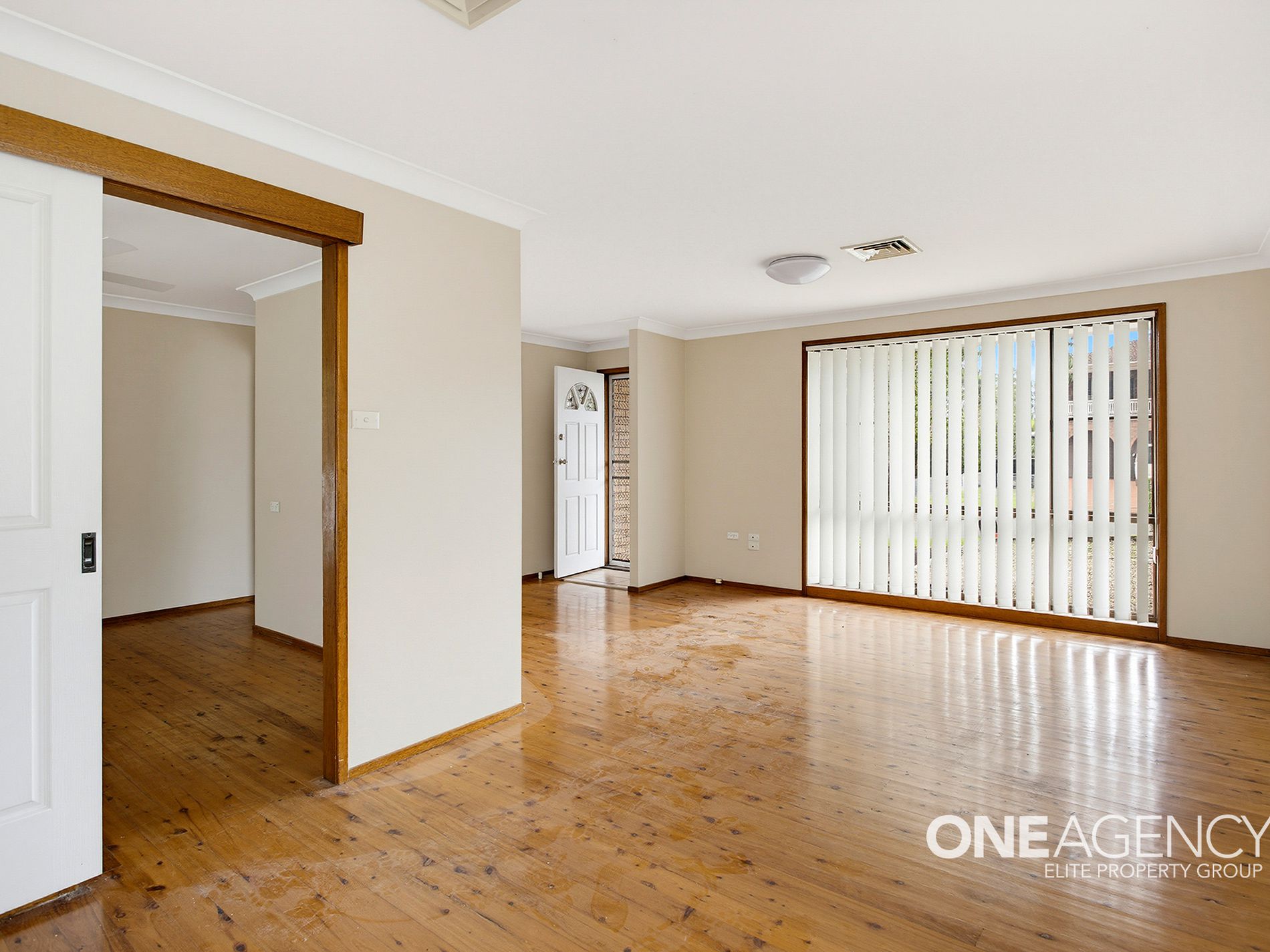 14 Carbeen Crescent, Cordeaux Heights