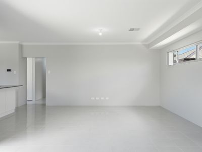 4 Woodloes Street, Piara Waters