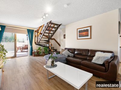 2 / 4 Lawrence Street, Como