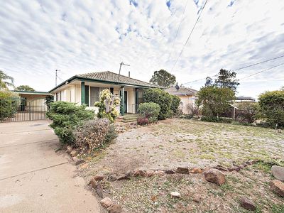 27 Alcheringa Street, Dubbo