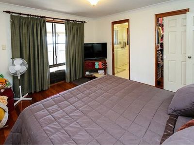 2 Tradewind Close, River Heads