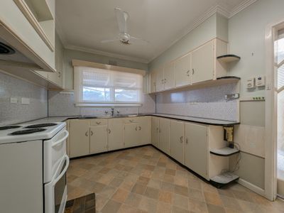 6 Canonsgate Avenue, Kerang