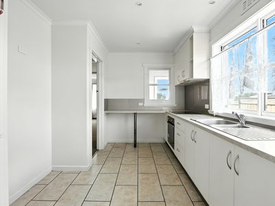 2 Victoria Street, George Town