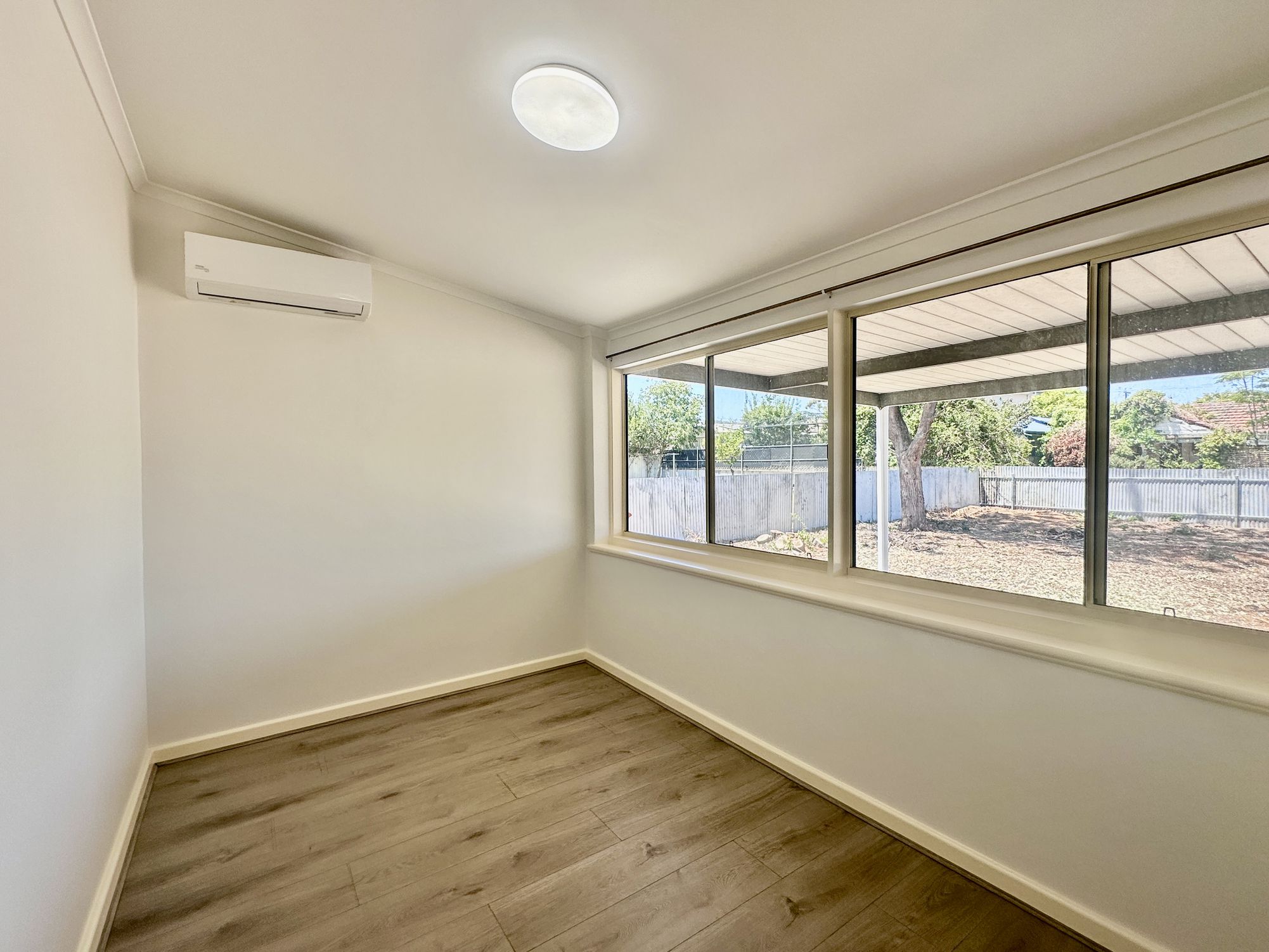 10 Rowell Road, Melrose Park