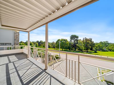 1 Berndt Grove, Winthrop