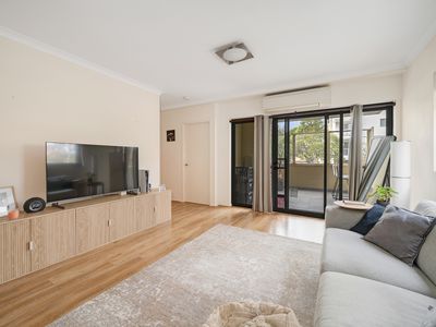 1 / 18 Wellington Street, East Perth