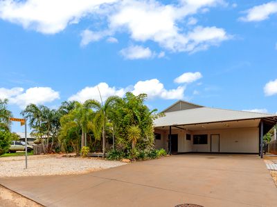 18 Honeyeater Loop, Djugun
