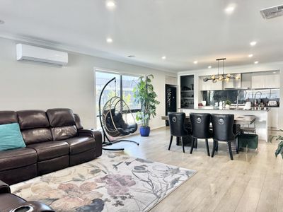 8 Donahue Street, Truganina